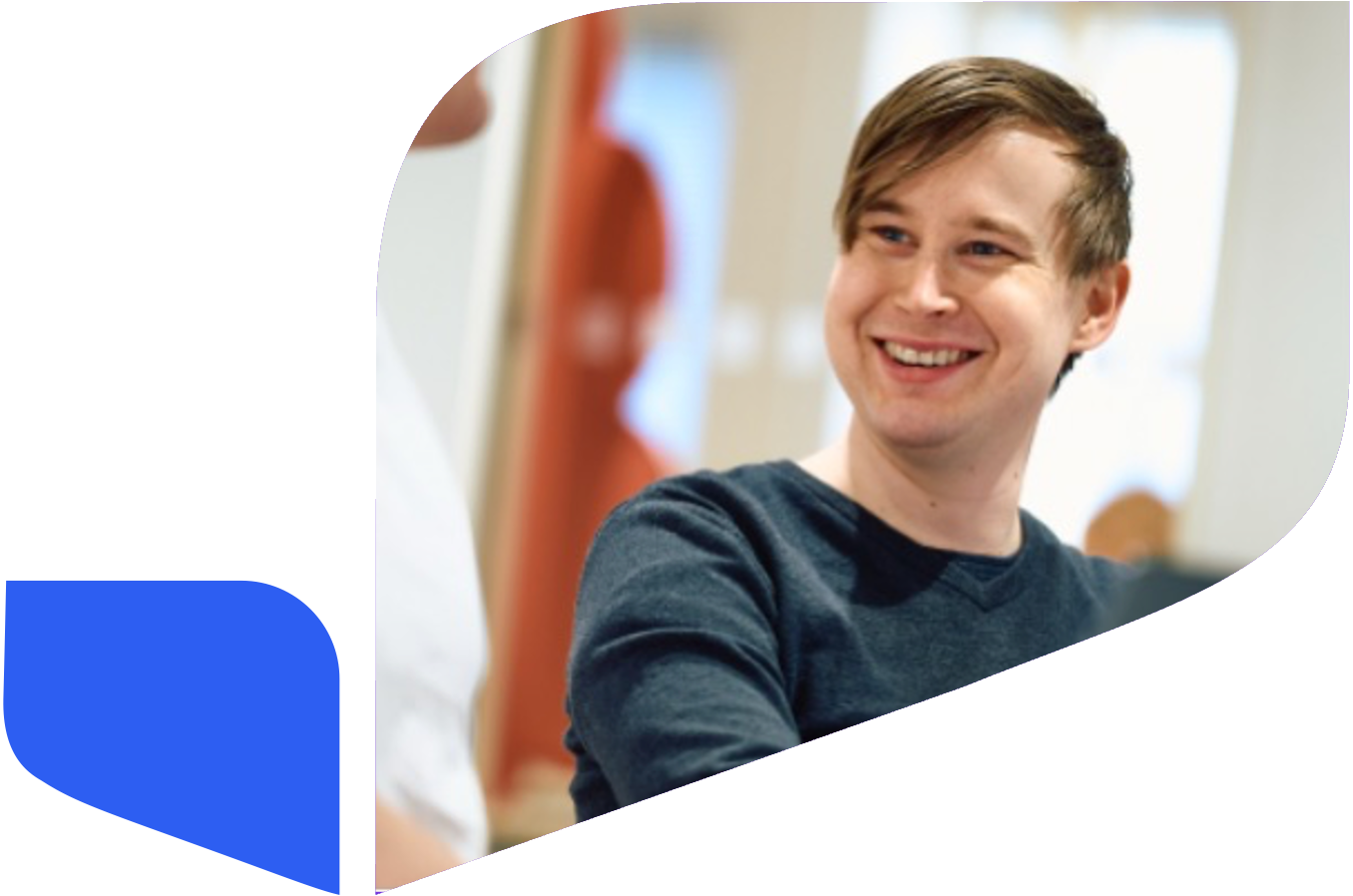 Ambientia data engineer and blue leaf